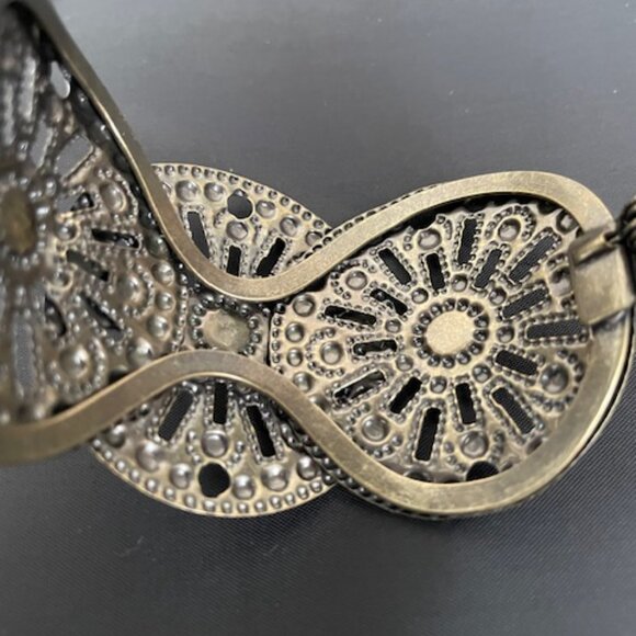 Brass Cuff Bracelet with red centre stones -VTG - Picture 4 of 6